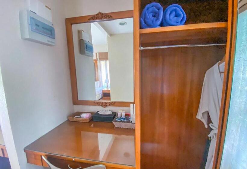 فندق Chaithalay Khanom Resort