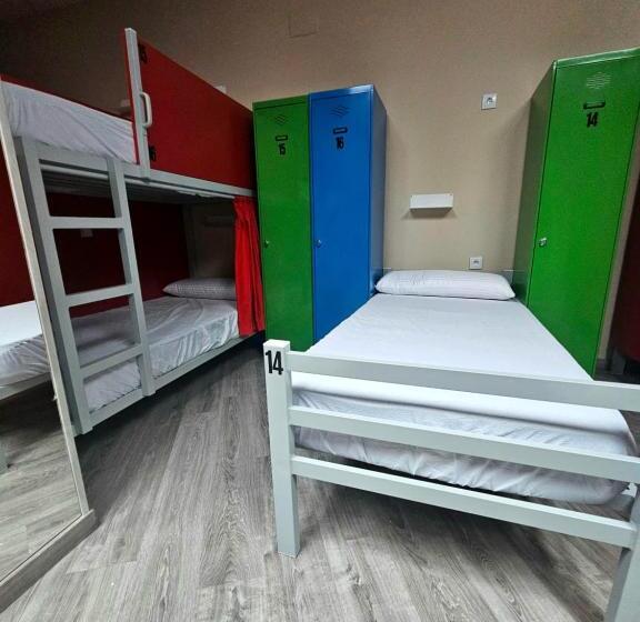 هتل Hostel Llanes