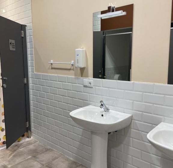 هتل Hostel Llanes