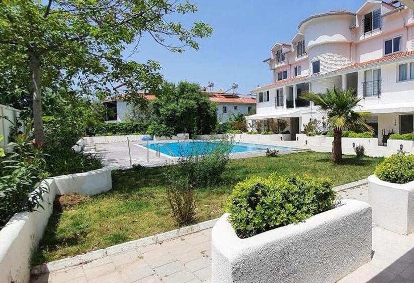 ホテル Near Oludeniz Beach Cozy Room With Kitchen