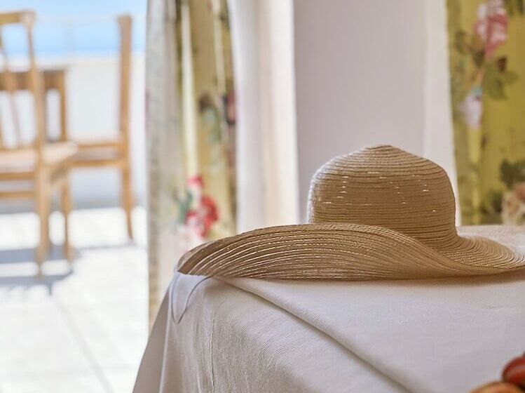 Abelia Otel
