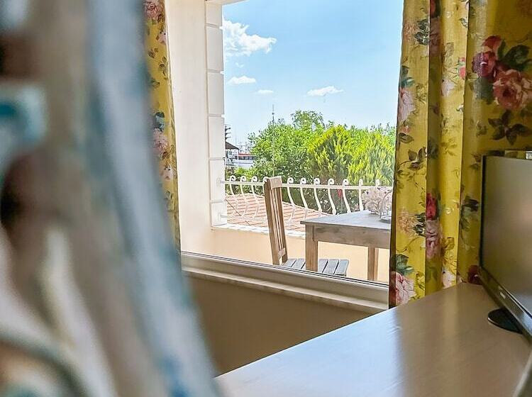 Abelia Otel