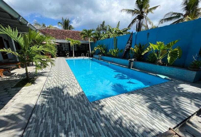 هتل Capital O 92615 Villa Utama D Alas Purwo
