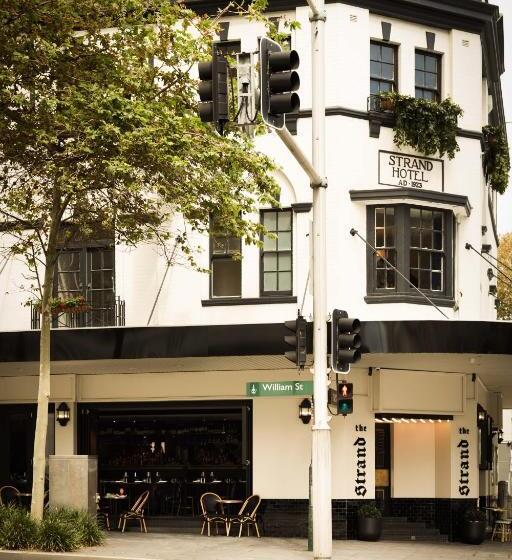 هتل The Strand