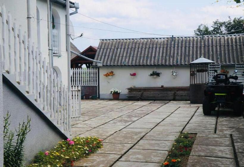 ペンション садиба анна   термальні води косино