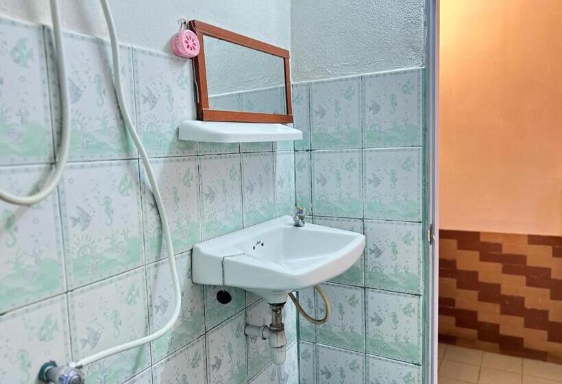 پانسیون Lux Guesthouse
