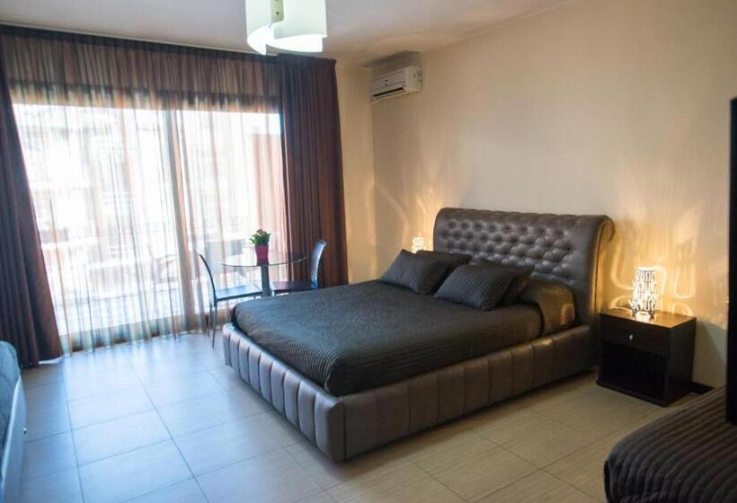 پانسیون Acitrezza B&b