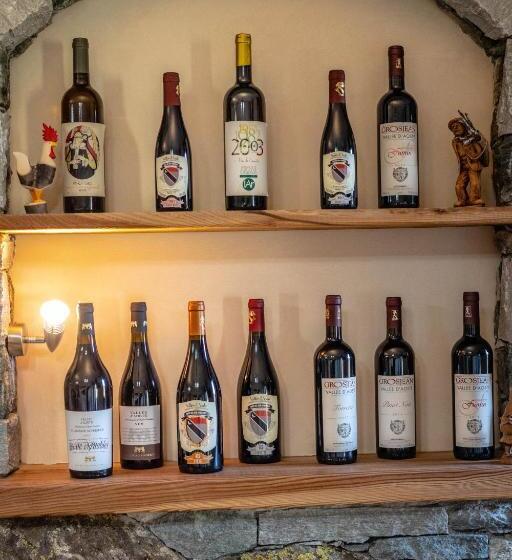 بنسيون Le Coin Des Mélèzes   Nature, Trek & Ski