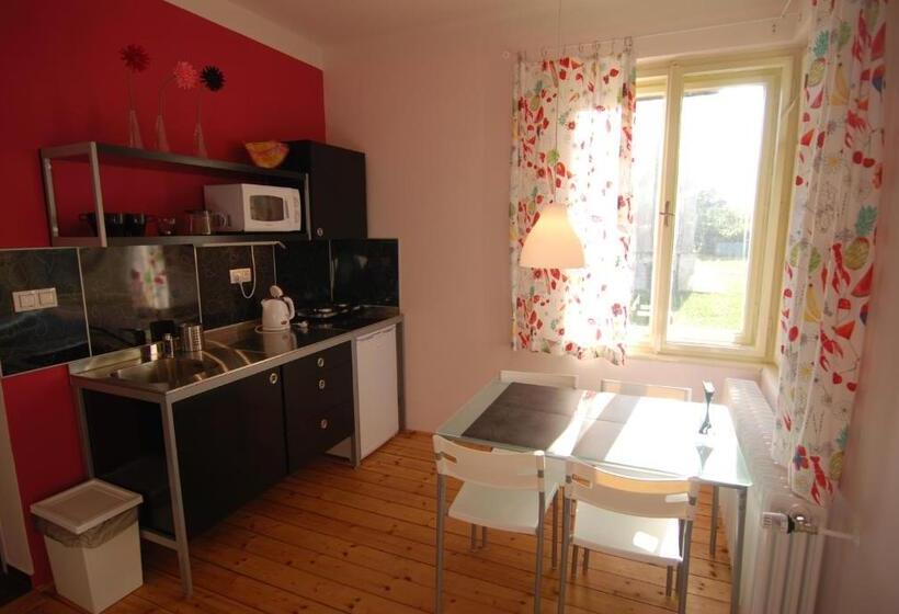 پانسیون Vila Jasmína