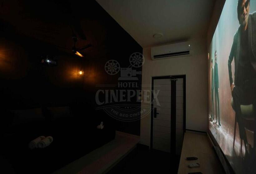 هتل Cineplex