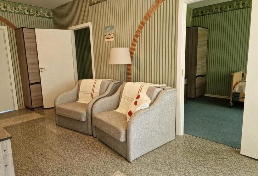 هتل Ayurveda Palace Jurmala Sanatorium