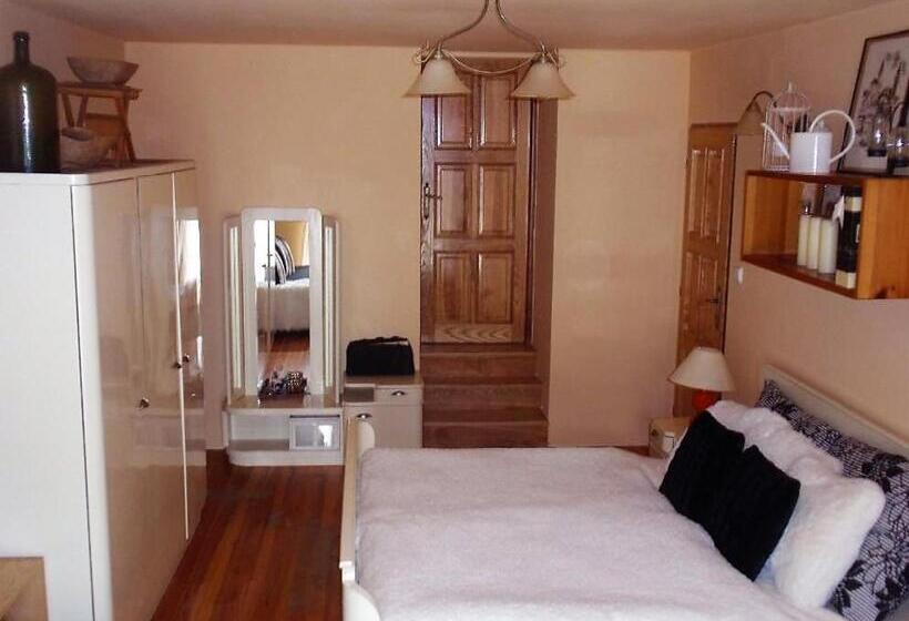 تختخواب و صبحانه Penzion Svojše