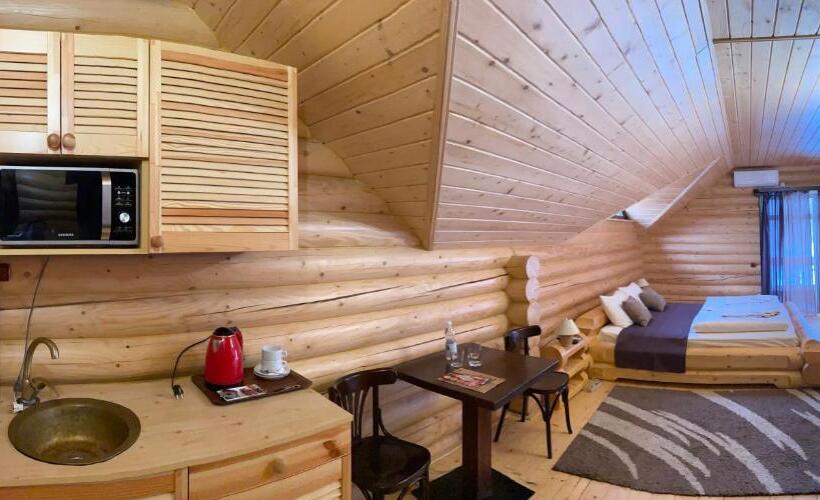 Auberge Hôtelière батярський двір
