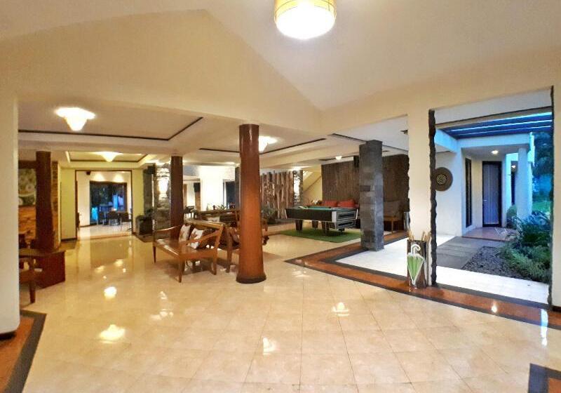 هاستل The Batu Hotel & Villas