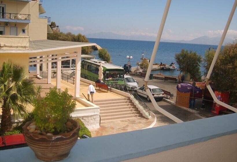 Apostolakis Rooms
