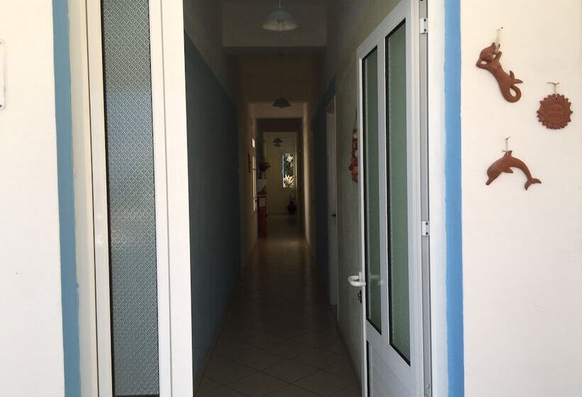 Apostolakis Rooms