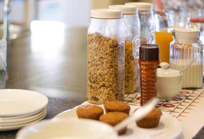 مبيت وإفطار Arum Hill Lodge