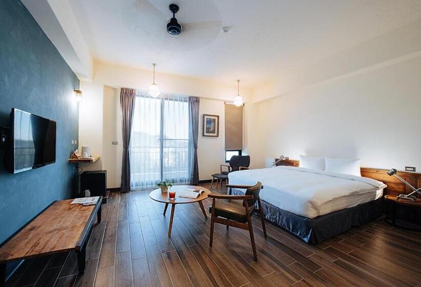 Chillax Inn B&b