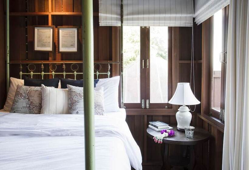 هتل Baan Luang Rajamaitri Historic Inn
