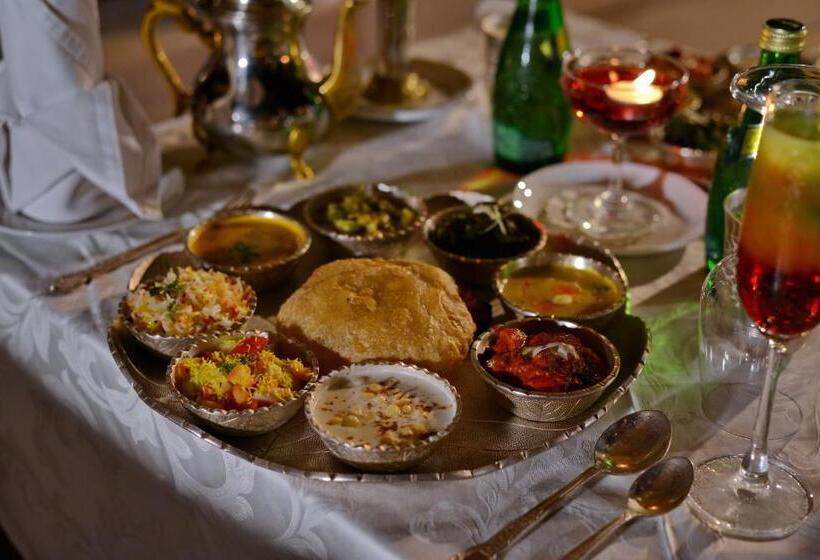 Fotos del hotel Brijrama Palace A Heritage:  12