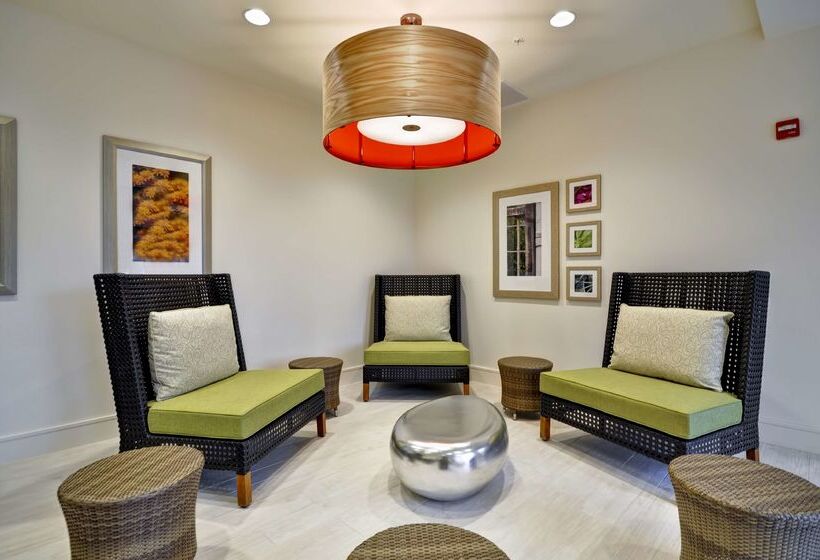 Отель Hilton Garden Inn Detroit Troy