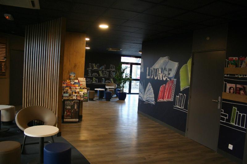 ホテル Ibis Budget Marnelavallée Pontaultcombault