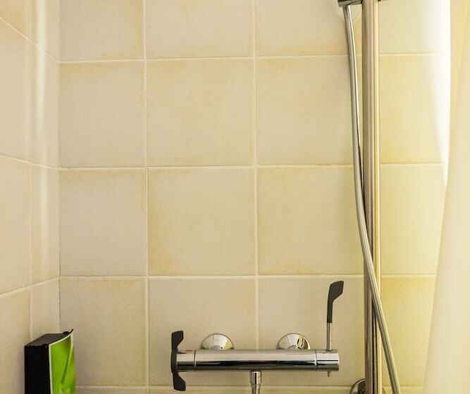 בית מלון כפרי Initial By Balladins La Rochesuryon