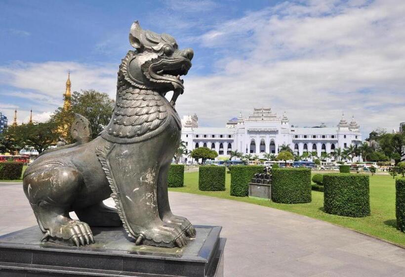 هتل Jasmine Palace