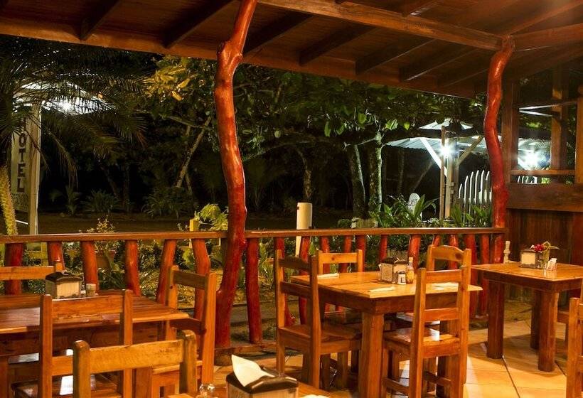 هتل La Isla Inn