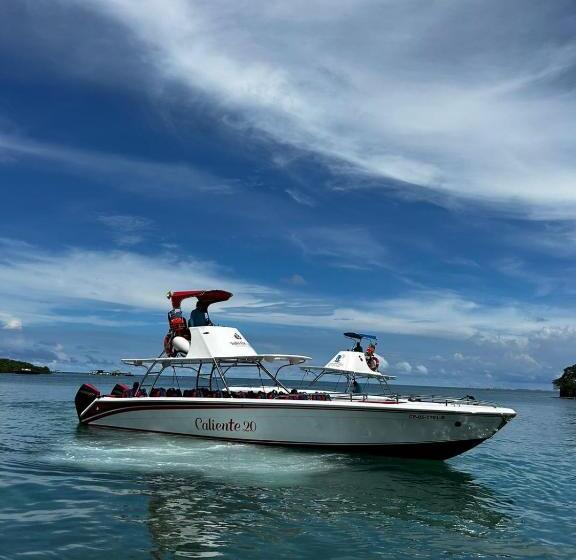 هتل Isla Del Sol