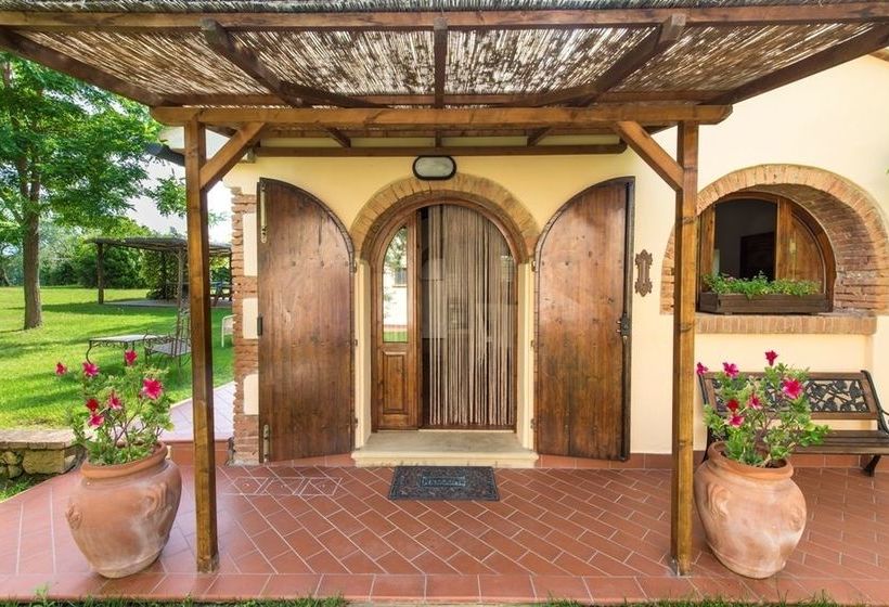 Отель Agriturismo Le Vallette