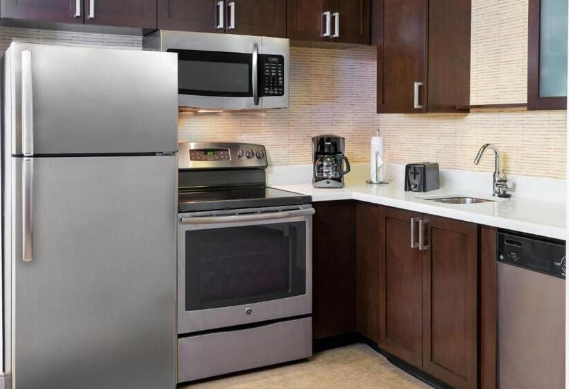 هتل Residence Inn By Marriott Charlottesville Downtown