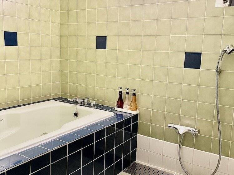 Отель Ritz Koshien