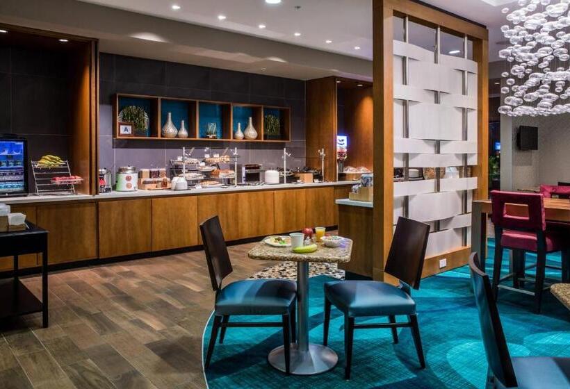 Отель Springhill Suites By Marriott Charleston Mount Pleasant