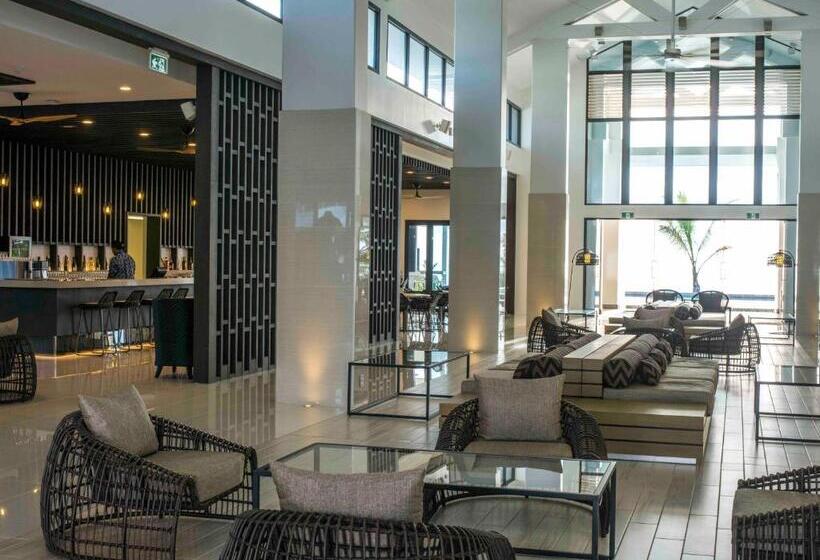 ホテル Taumeasina Island Resort