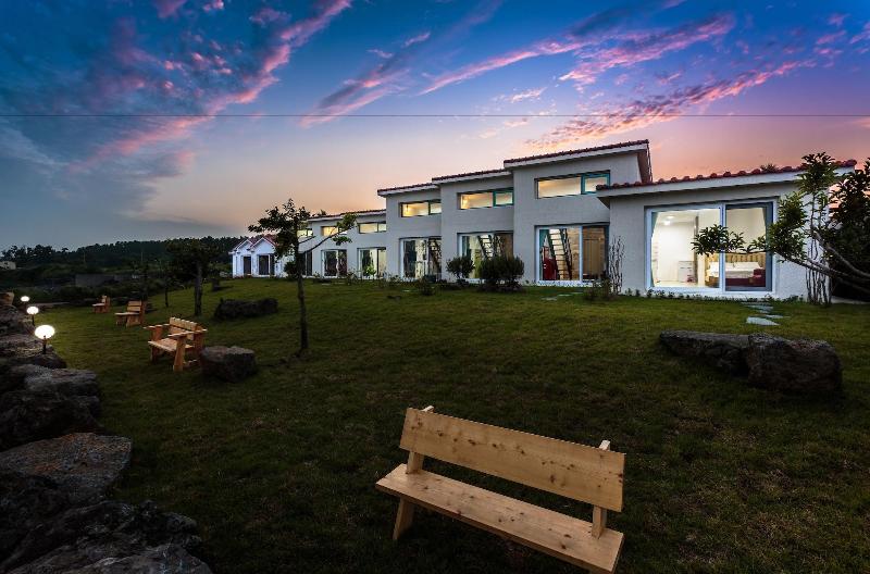 Jeju Turning Point Pension