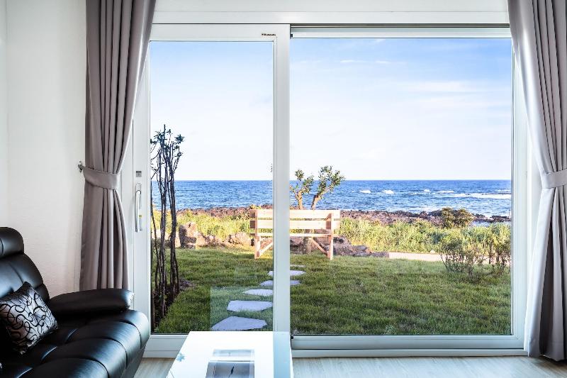 Jeju Turning Point Pension