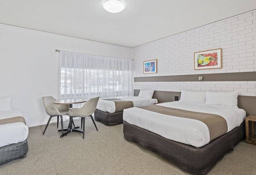 فندق على الطريق Comfort Inn Clubarham