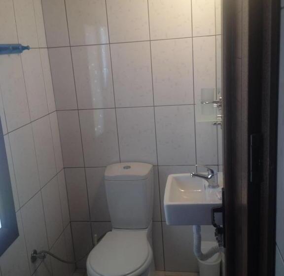 تختخواب و صبحانه Kalipso Motel