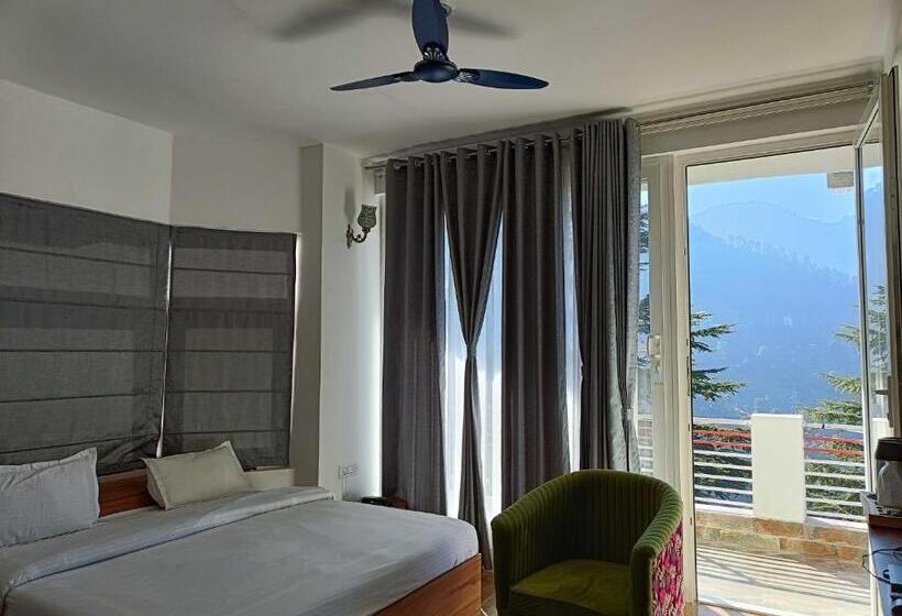 فندق Collection O The Maan Resort