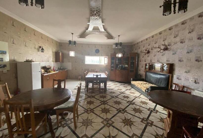 Hostel Golden Fleece