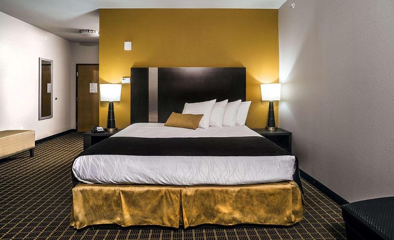 هتل Best Western Plus Lampasas Inn & Suites