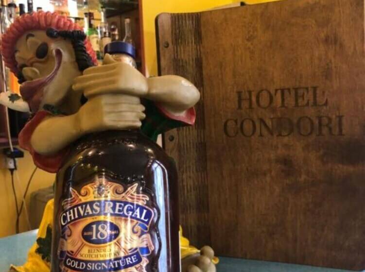 هتل Condori