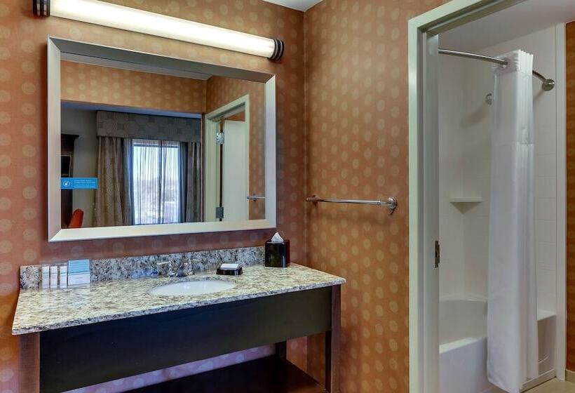 Отель Hampton Inn & Suites Hartsville