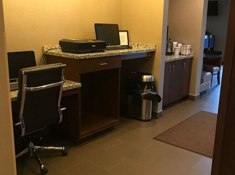 فندق Heartland Inn And Suites