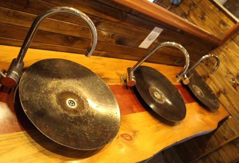 هتل Hostal Prisamata