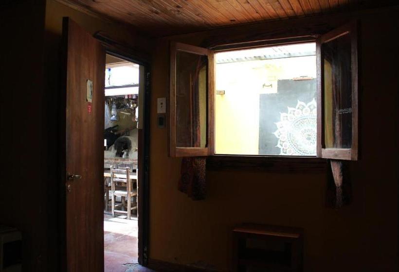 هتل Hostal Prisamata