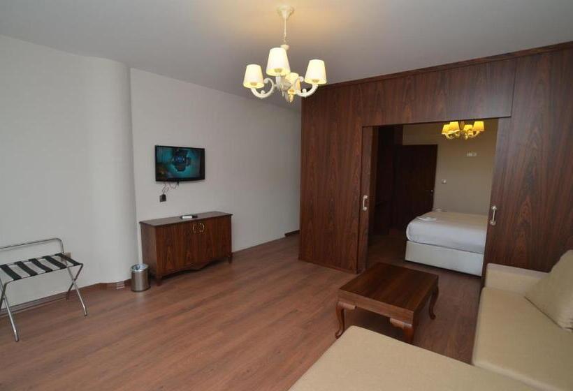 בית מלון כפרי Motali Life