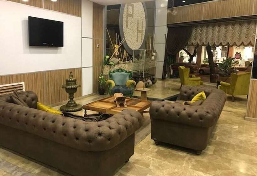 هتل Perama