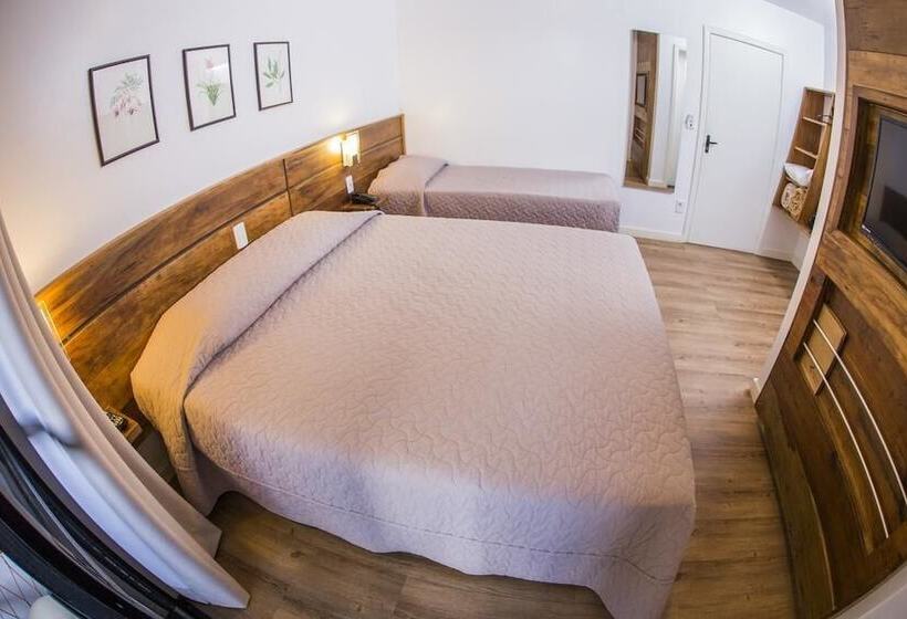 فندق Quedas Park